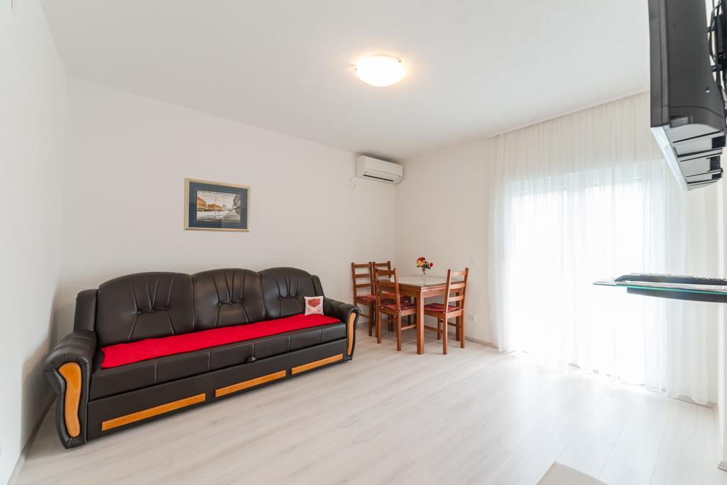 Apartments Brekalo Pakoštane Zewnętrze zdjęcie
